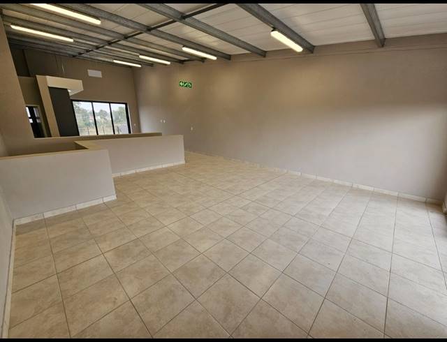 179M² WAREHOUSE FOR SALE IN MOREHILL